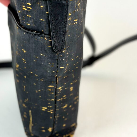 QUEORK Black Cork Crossbody Bag with Gold Flecks, Vegan Leather, Striped Lining - Picture 10 of 11
